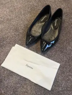 美品 レペット 黒 Repettoジュノン パテントレザー エナメル フラットのサムネイル