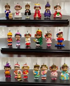 ペコちゃん、ポコちゃんフィギュア