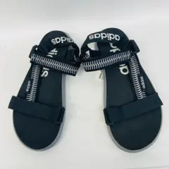 【adidas】黒 スポーツサンダル☆