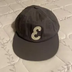 EKAL キャップ グレー ロゴ刺繍のサムネイル
