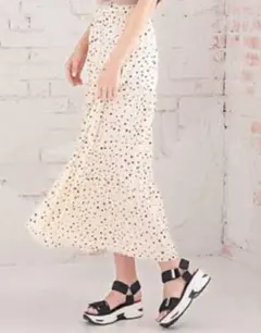 神戸レタス ロングスカート ドット柄 ベージュ