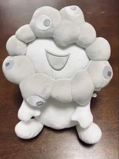 白ミャクミャク 這い型 ぬいぐるみ Mサイズ 万博 ミャクミャク - メルカリ