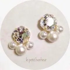 no.41✳︎三粒パールと大粒スワロの大人イヤリング