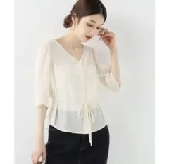 アイボリー 五分袖ブラウス ウエストリボン付き