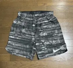 NIKE ハーフパンツ　XL