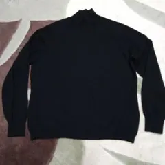 ニットセーター・ブラック・毛100%マシーンウォッシャブル【美品】