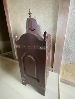 Item thumbnail for item c5754f3d-a98f-4270-a7bc-8e52c833ca1d