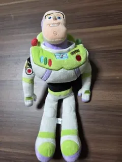 ディズニー　バズライトイヤー　ぬいぐるみ