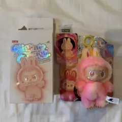 Big into Energy ぬいぐるみ　ラブブ　LOYALTY ロイヤリティ