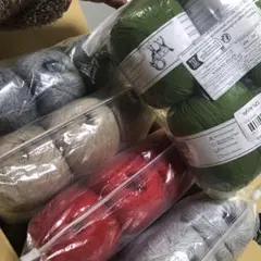 カシミヤ88% 毛糸6玉　約300グラム×4 +4玉