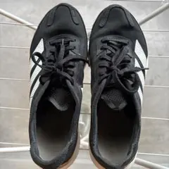 adidas 黒/白 スニーカー　アディゼロボストン2