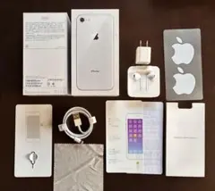 iPhone 8 電源アダプタ、EarPodsなど、付属品の全て　本体なし
