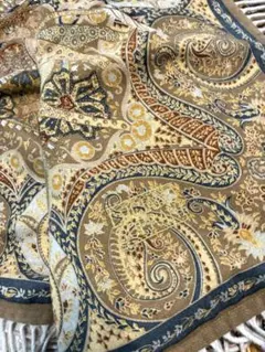 美品 ルチアーノソプラーニ 大判ストール カシミヤ混 イタリア製 ペイズリー柄のサムネイル