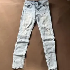 AZULダメージジーンズ