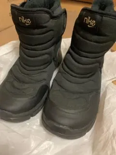 NIKE ノーヴィス　ブーツ　21cmくらい