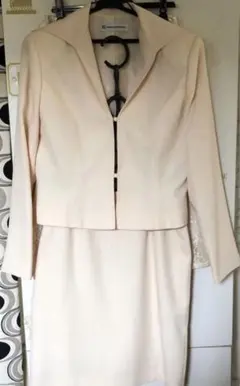 ＊美品＊Cecile 3ピースフォーマルウェア　ジャケット　スカート　アイボリー