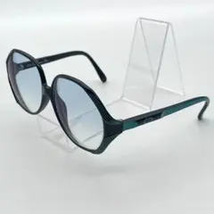 Item thumbnail for item efb7fbc0-843e-4f12-b8cd-14746c3d8a15