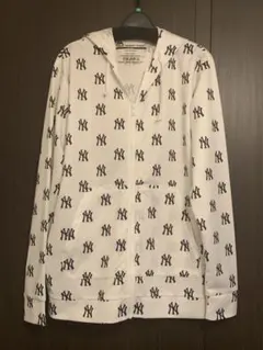 ニューヨーク・ヤンキース フード付きジャケット極美品
