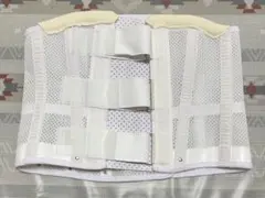 医療用　腰サポーター　コルセット