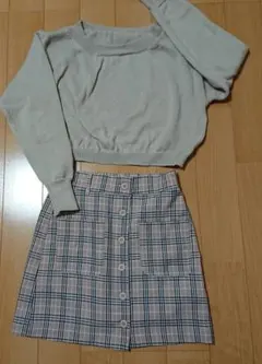 ベージュ系セーター チェックスカート セット アップ 春物