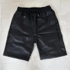 CavariA フェイクレザー ショートパンツ ブラック 44のサムネイル