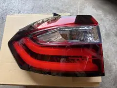ホンダ　オデッセイ　RC4 テールランプASSY 左外側のサムネイル