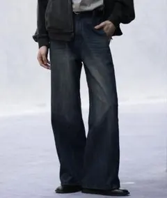 CURVED FLARE DENIM SLACKS