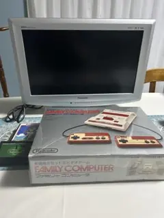 初代Nintendo ファミリーコンピュータ ➕20インチ液晶テレビセット