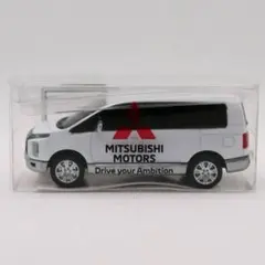 非売品　三菱自動車　ミニカー　デリカ D:5 トミカサイズ　DELICAのサムネイル