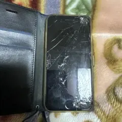 iPhone本体8ですジャンク品です