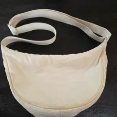 UNIQLO ラウンドミニショルダーバッグ ホワイト