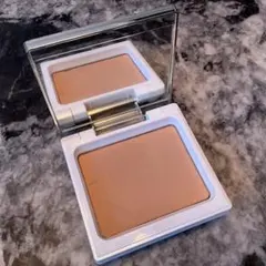 クレ・ド・ポーボーテ タンナチュレールプードルブラン(オークル10 )