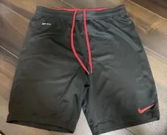 Nike DRI-FIT ショートパンツ