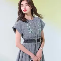 chesty♡すずらん刺繍ワンピース