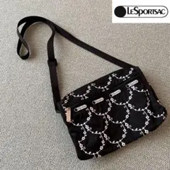 美品 LeSportsac ナイロン 刺繍 唐草 ブラック