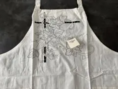 Chikazawa 近沢レース 花柄刺繍 エプロン ホワイト 新品未使用のサムネイル