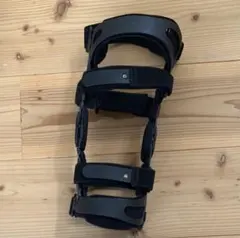 左膝用 装具　BREG FUSION Fusion® XT Knee Brace – Breg, Inc.