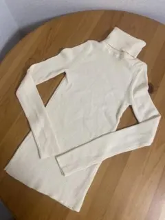 【cahoさん専用】ユニクロ　メリノリブタートルネックセーター　ナチュラル　S