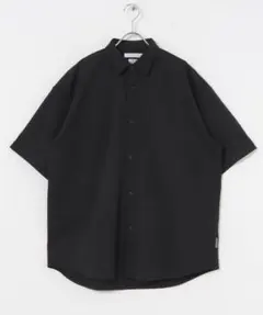 FUNCTIONAL WIDE SHORT-SLEEVE SHIRTS