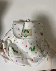 リュック　はらぺこあおむし