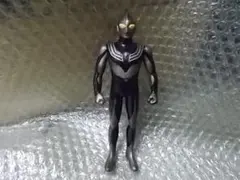 ウルトラマンティガ1996年中古ソフビ、黒