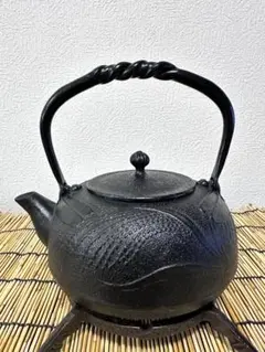 USED品 岩手県奥州 佐秋鋳造所 佐藤守巨造 真作保証 南部鉄瓶 南部