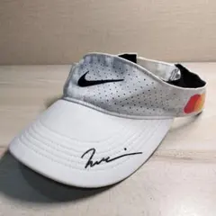 新品　ナイキ　大阪なおみサインプリント入り　テニスキャップ　ユニ1サイズ 極美品 ナイキ 大阪なおみサインプリント入り テニスキャップ
