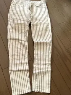 PLST プラステ パンツ　スキニーのサムネイル