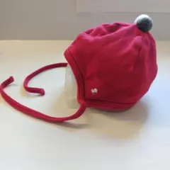 赤いフリースベビー帽子 ポンポン付き　Familia　ファミリア