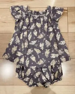 【値下】花柄フリルトップスとショートパンツセット