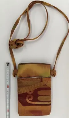 Item thumbnail for item 240cb5d6-6cff-4b8e-abf6-cdb13552b928