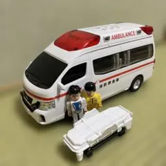 トイコー　Toyco 日産サウンドパラメディク救急車のサムネイル