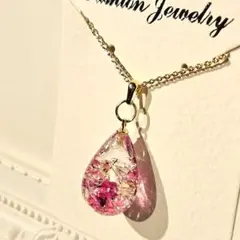 1806.スワロ入り♡ しずく型レジンネックレス♡ 1685.スワロ入り♡ しずく型レジンネックレス♡ - メルカリ
