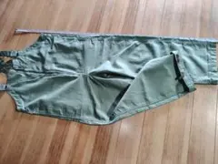 オリーブグリーン オーバーオール